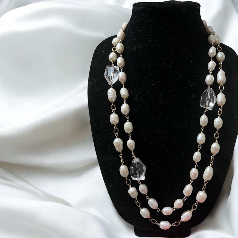 Elegant Fresh Water Pearls and Quartz Crystal Necklace, Amazingly Chic ☑️ - Picture 4 of 4